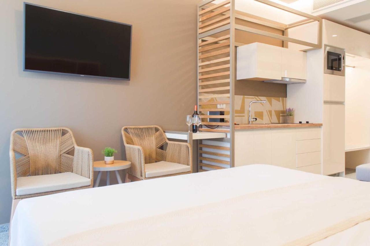 Eco Green Residences & Suites โตโรนี ภายนอก รูปภาพ